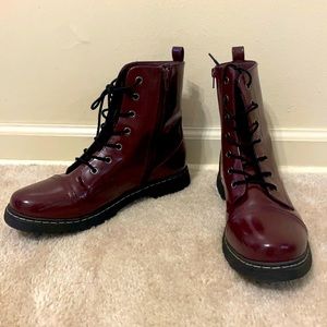 ARIZONA JEAN BURGUNDY COMBAT BOOTS